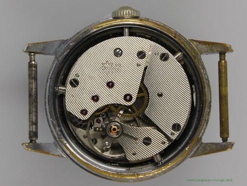 Junghans-J93-Junghans-693.81-Werk-movement-1.jpg