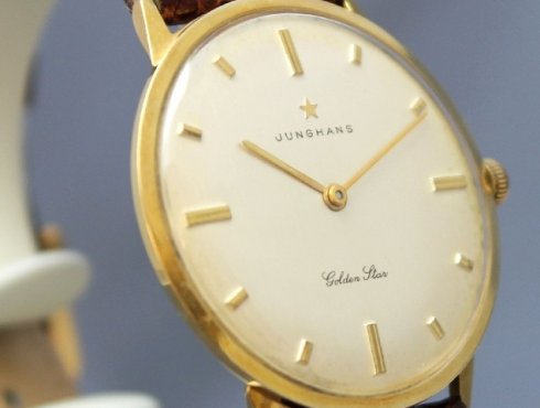 Junghans-J50-Golden-Star-schräg.jpg