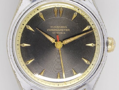 Junghans-J-82-1-Chronometer-Front.jpg