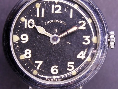Junghans-J53-Ingersoll-schwarz-Front.jpg