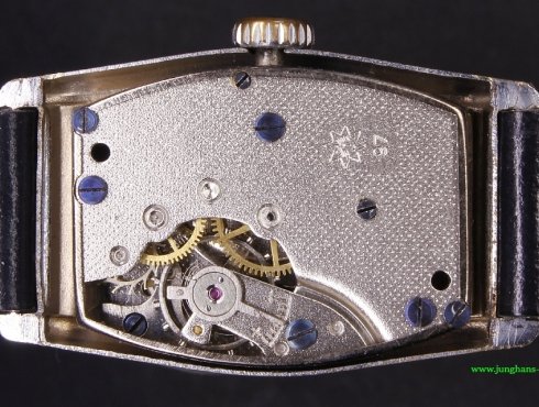Junghans-J97-Werk-movement.jpg