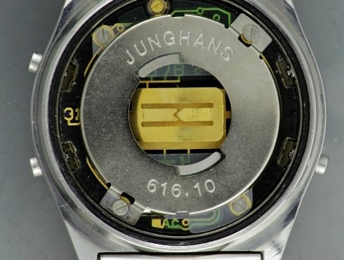 Junghans-616.10-Quartz-Chronograph-rund-002.jpg