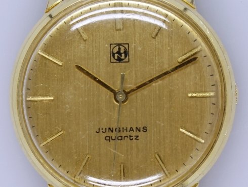 Junghans-667.01-Front3.jpg