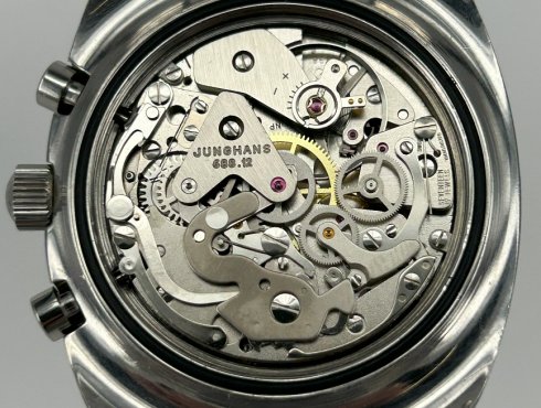Junghans-688.12-Valjoux-7736-Tricompax-003.jpg