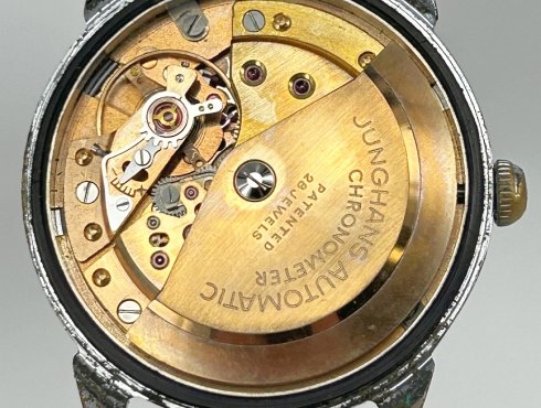 Junghans-J83-Chronometer-28-Jewels-003.jpg