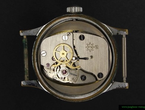 Junghans-J-98-698.71-15-Jewels-Werk-movement.JPG