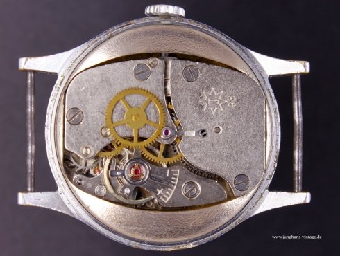 Junghans-J98-Junghans-J98-3-Junghans-698.72-Werk-movement.jpg