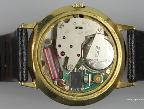 Junghans-667.01-Werk-movement-1.jpg
