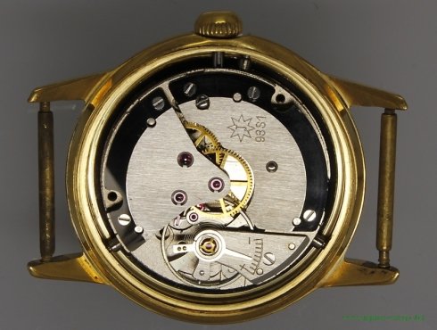 Junghans-J93S1-Junghans-693.70-Werk-movement-2.jpg