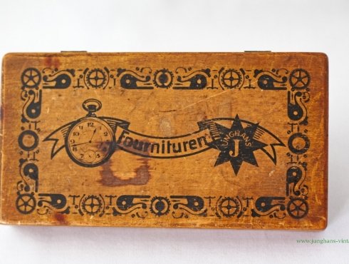 Junghans-Fournituren-Kasten-Holz-groß-4.jpg