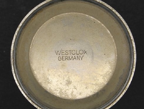 Junghans-J56-Westclox-Automatik-rote-Schrift-Deckel-innen-Prägung-GERMANY.jpg
