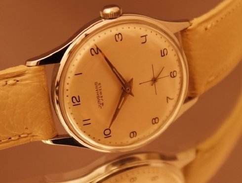 Junghans-J93-S-693.10-a.jpg