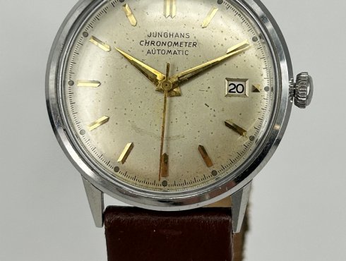 Junghans-J83_1-Junghans-683.72-Chronometer-29-Jewels-001.jpg