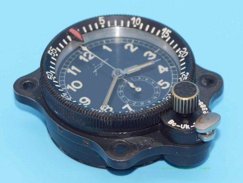 Junghans-J30-BZ-Borduhr-BoUk-1-Fl.23885-V1.2-002.jpg