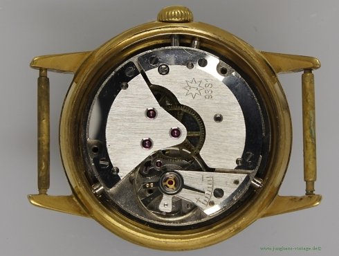 Junghans-J93S1-Junghans-693.70-Werk-movement-1.jpg