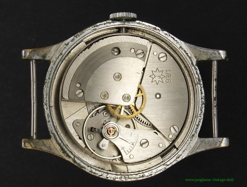 Junghans-J93-1-Junghans-693.82-Werk-movement.jpg