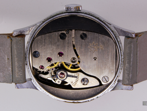 Junghans-J98-1-Junghans-698.72-Werk-movement.png