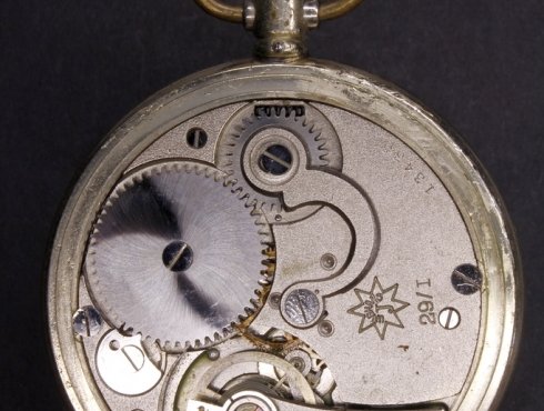 Junghans J29 I; Werk; movement .jpg